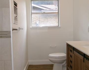 1519 Rambler Road - Photo Thumbnail 15