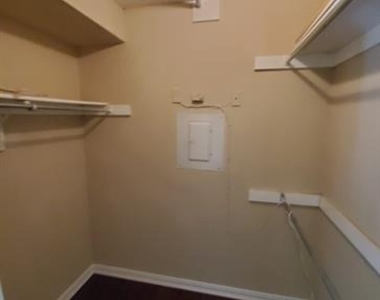 4748 Old Bent Tree Lane - Photo Thumbnail 11