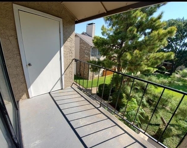 4748 Old Bent Tree Lane - Photo Thumbnail 9