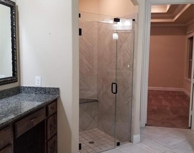 6905 Benjamin Way - Photo Thumbnail 23