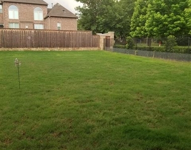 6905 Benjamin Way - Photo Thumbnail 27
