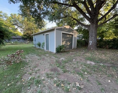 1808 Nw Taft Avenue - Photo Thumbnail 19