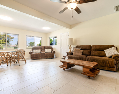 10846 N 109th Avenue - Photo Thumbnail 7