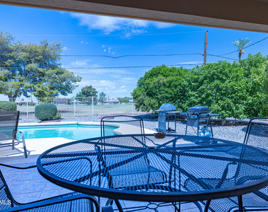 10846 N 109th Avenue - Photo Thumbnail 9