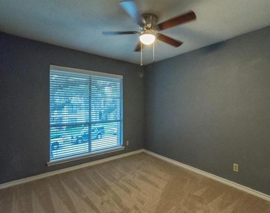 317 Valley Park Drive - Photo Thumbnail 14