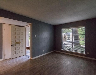 317 Valley Park Drive - Photo Thumbnail 4
