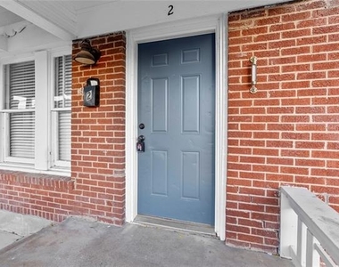 813 May Street - Photo Thumbnail 5