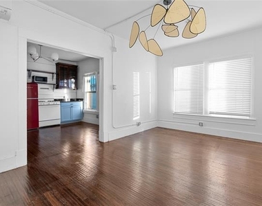 813 May Street - Photo Thumbnail 10