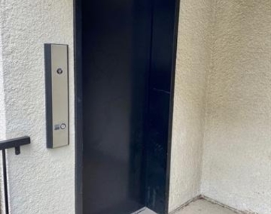 4221 Cole Avenue - Photo Thumbnail 13