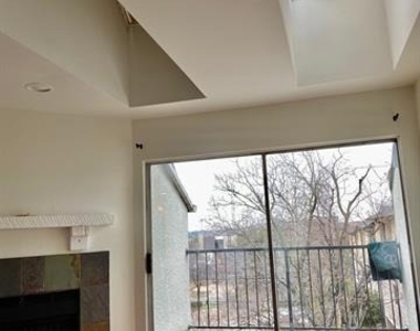 4221 Cole Avenue - Photo Thumbnail 1