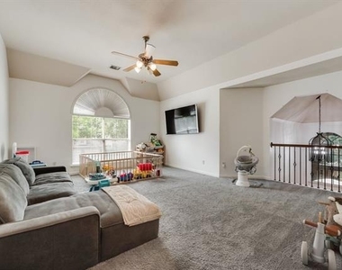 4104 Tiffany Drive - Photo Thumbnail 15