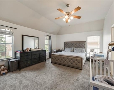4104 Tiffany Drive - Photo Thumbnail 13