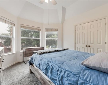 4104 Tiffany Drive - Photo Thumbnail 10