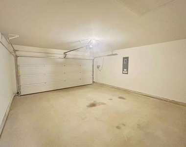 4331 Rendezvous Way - Photo Thumbnail 19