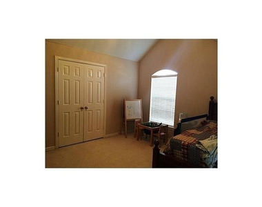 4506 Burnhill Drive - Photo Thumbnail 10
