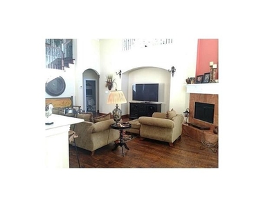 4506 Burnhill Drive - Photo Thumbnail 3