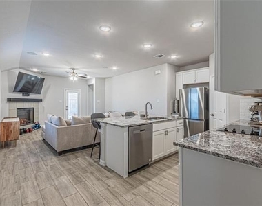 579 Ruthye Lane - Photo Thumbnail 16