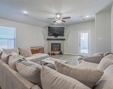 579 Ruthye Lane - Photo Thumbnail 19