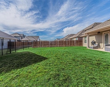 579 Ruthye Lane - Photo Thumbnail 30
