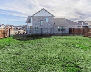 579 Ruthye Lane - Photo Thumbnail 32