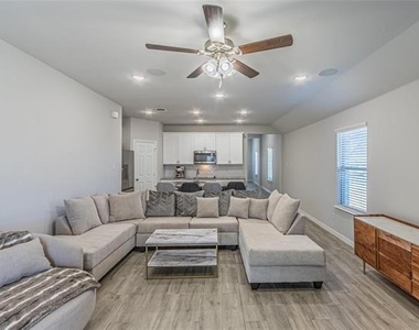 579 Ruthye Lane - Photo Thumbnail 20