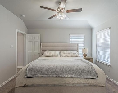 579 Ruthye Lane - Photo Thumbnail 21