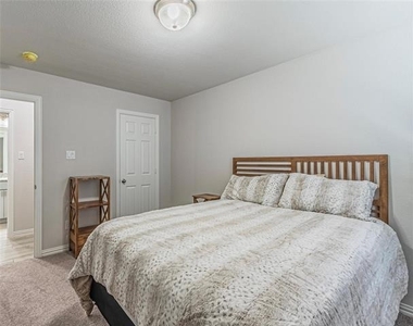 579 Ruthye Lane - Photo Thumbnail 9