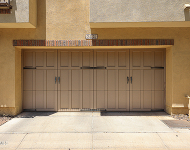 2434 E Roma Avenue - Photo Thumbnail 35