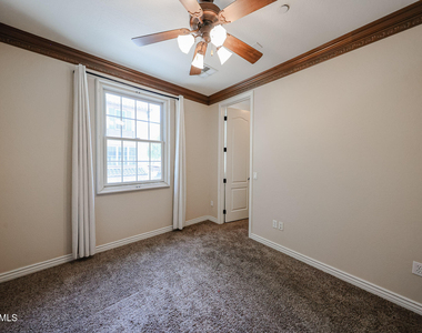 2434 E Roma Avenue - Photo Thumbnail 20