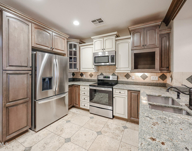 2434 E Roma Avenue - Photo Thumbnail 16