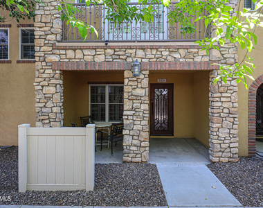 2434 E Roma Avenue - Photo Thumbnail 3
