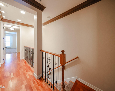 2434 E Roma Avenue - Photo Thumbnail 22