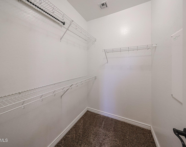 2434 E Roma Avenue - Photo Thumbnail 25