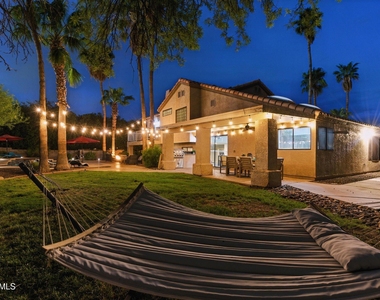 5851 E Beck Lane - Photo Thumbnail 5