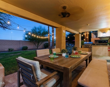 5851 E Beck Lane - Photo Thumbnail 6