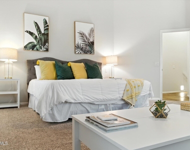 5851 E Beck Lane - Photo Thumbnail 45