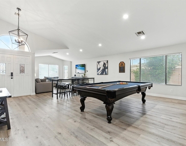 5851 E Beck Lane - Photo Thumbnail 28