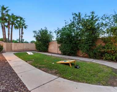 5851 E Beck Lane - Photo Thumbnail 49