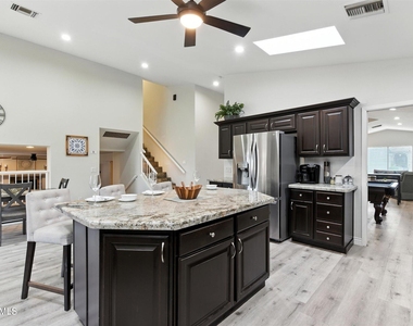 5851 E Beck Lane - Photo Thumbnail 25