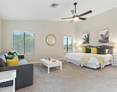 5851 E Beck Lane - Photo Thumbnail 29