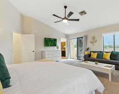 5851 E Beck Lane - Photo Thumbnail 31