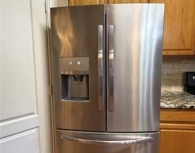 929 Mesa Vista Drive - Photo Thumbnail 8
