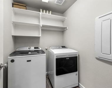 468 Pebble Brook Lane - Photo Thumbnail 18