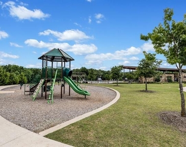 468 Pebble Brook Lane - Photo Thumbnail 33