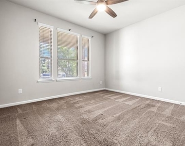 468 Pebble Brook Lane - Photo Thumbnail 24
