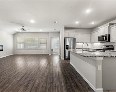 468 Pebble Brook Lane - Photo Thumbnail 9