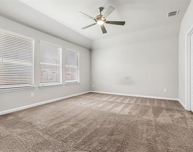 468 Pebble Brook Lane - Photo Thumbnail 19