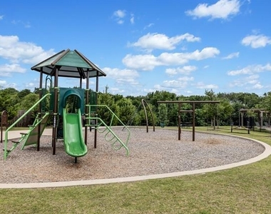 468 Pebble Brook Lane - Photo Thumbnail 32