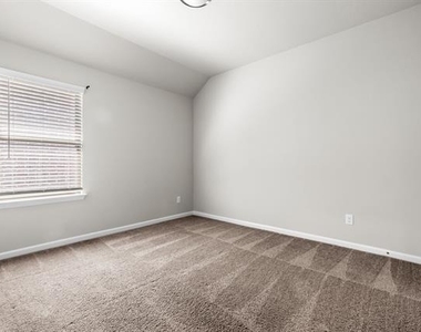 468 Pebble Brook Lane - Photo Thumbnail 25