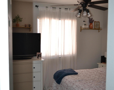 1441 W Montebello Avenue - Photo Thumbnail 3